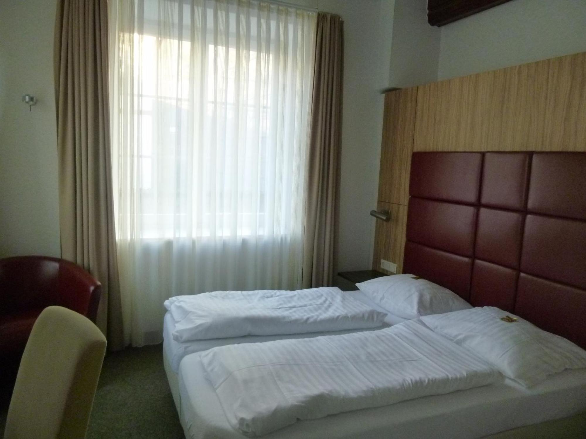 Hotel & Gasthaus Backmulde Heidelberg Bagian luar foto