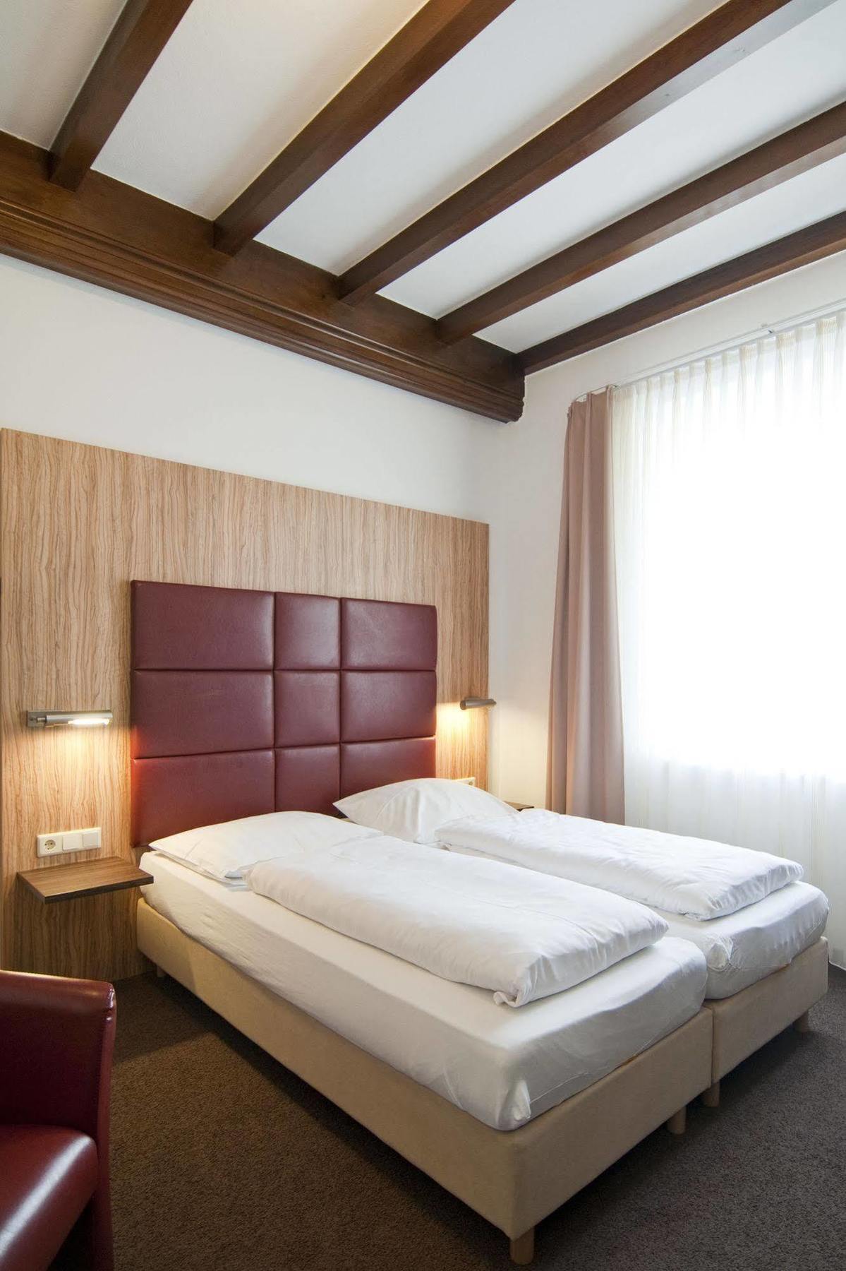 Hotel & Gasthaus Backmulde Heidelberg Bagian luar foto